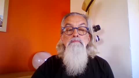 Grybear online show from 10-17-25, 09:23