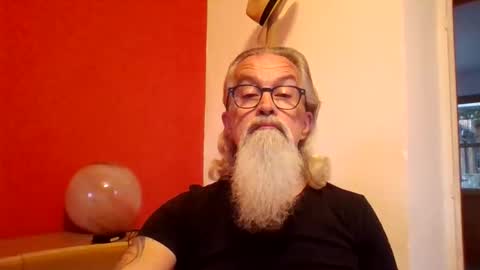 Grybear online show from 10-21-25, 06:58