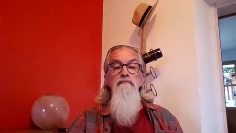 Grybear online show from 10-29-25, 10:06