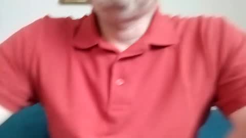 Snapshot of grzegorz34 chatting on 01-05-25, 01:15 Greg online show from 01-05-25, 01:15