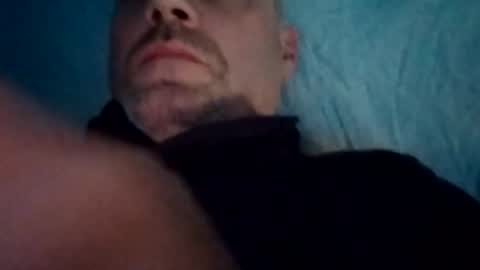 Snapshot of grzegorz34 chatting on 01-12-25, 05:01 Greg online show from 01-12-25, 05:01