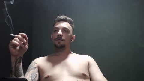 GuessWhatBitch online show from 10-08-25, 08:28