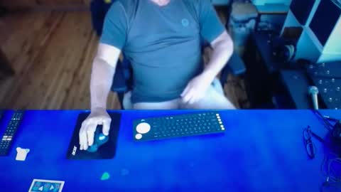 guesswhatigot2 online show from 01-10-26, 02:13