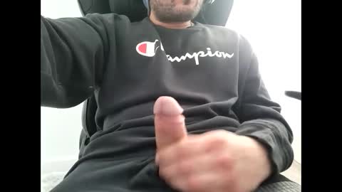 Snapshot of guidoforyou chatting on 12-04-24, 05:11 guidoforyou online show from 12-04-24, 05:11