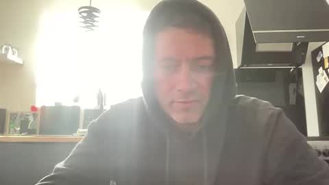 guil0 online show from 10-20-25, 03:45