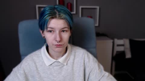 Snapshot of guitarandangell chatting on 10-21-25, 06:36 guitarandangell online show from 10-21-25, 06:36