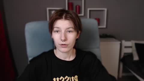 Snapshot of guitarandangell chatting on 11-16-25, 04:51 guitarandangell online show from 11-16-25, 04:51