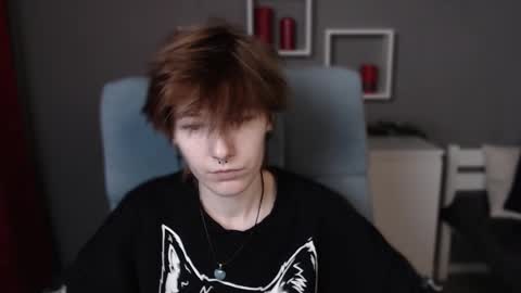 Snapshot of guitarandangell chatting on 11-29-25, 07:00 guitarandangell online show from 11-29-25, 07:00