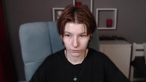 Snapshot of guitarandangell chatting on 12-02-25, 01:55 guitarandangell online show from 12-02-25, 01:55