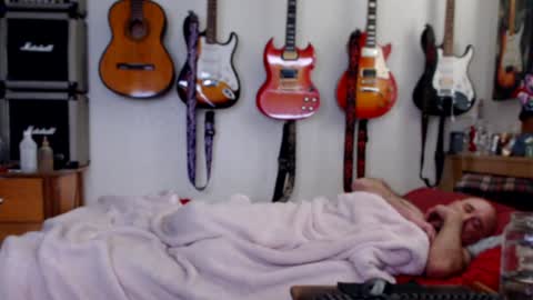 Snapshot of guitarsexgod chatting on 01-26-25, 06:37 Mario online show from 01-26-25, 06:37