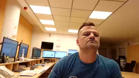 guschidick online show from 10-04-25, 06:22