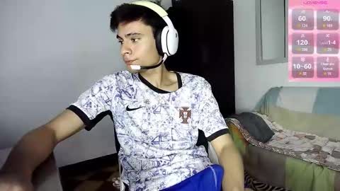 Snapshot of guts1_ chatting on 10-15-25, 02:39  Guts  online show from 10-15-25, 02:39