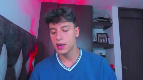 Snapshot of guy_twinks chatting on 01-25-25, 07:07 Gabriel online show from 01-25-25, 07:07