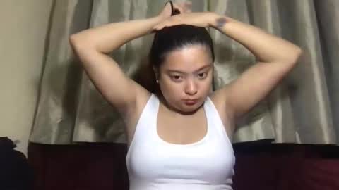 Snapshot of gwyneth2001 chatting on 03-14-26, 01:05 Im Gwyneth From Philippines pinkheart69 online show from 03-14-26, 01:05