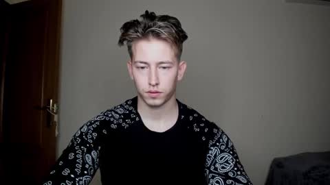 Oliver online show from 12-25-24, 06:41