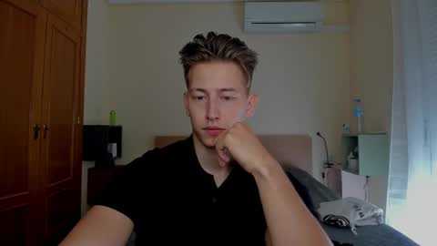 Oliver online show from 02-26-25, 04:03