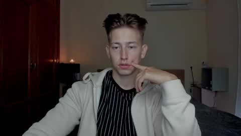 Oliver online show from 03-08-25, 05:11