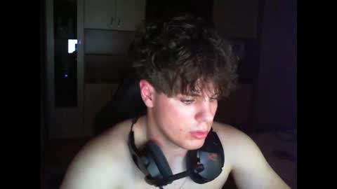 gymguy0505 online show from 12-14-25, 10:03