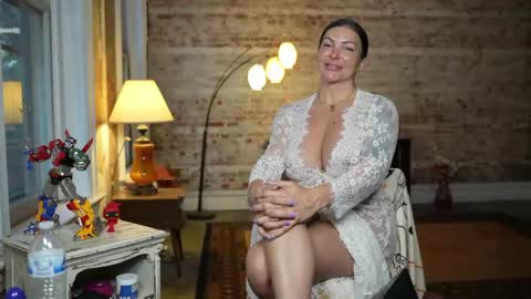 Snapshot of gypsy_rebellion chatting on 09-17-25, 11:45 Gypsy online show from 09-17-25, 11:45