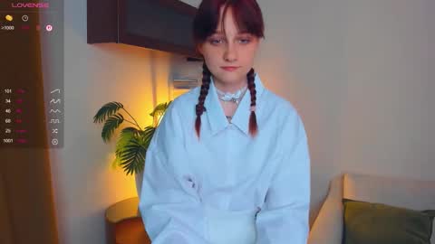 Kelly  Lilly online show from 09-14-25, 06:51