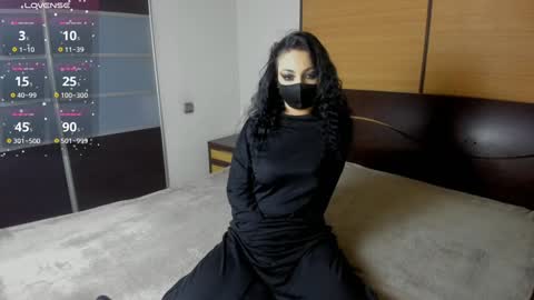Linda online show from 12-20-24, 02:30