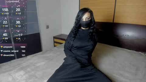 Linda online show from 12-22-24, 02:49