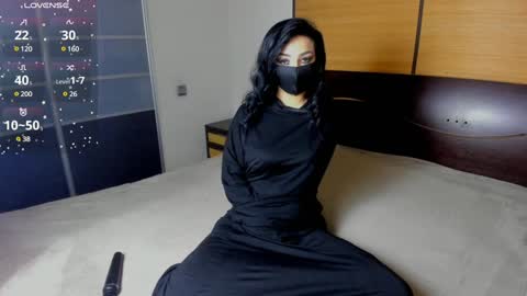 Linda online show from 12-30-24, 02:31