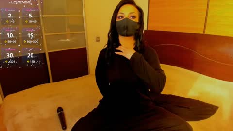 Linda online show from 01-26-25, 05:45