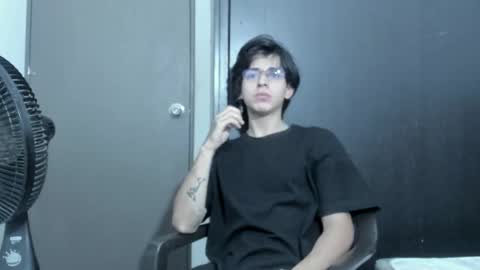 Angel online show from 09-30-25, 07:46