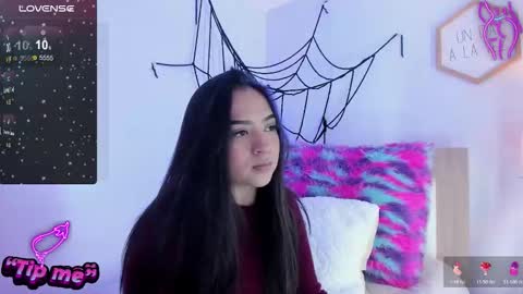 Hadid online show from 10-30-25, 08:09