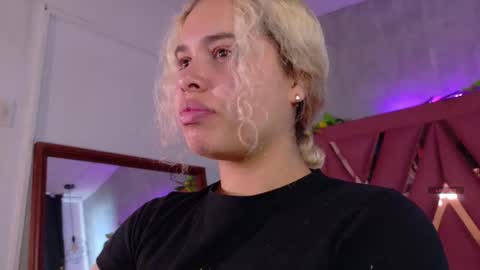 Haely online show from 11-23-25, 11:54