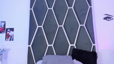 Snapshot of haiileymiller chatting on 03-01-25, 06:00 Kendal online show from 03-01-25, 06:00