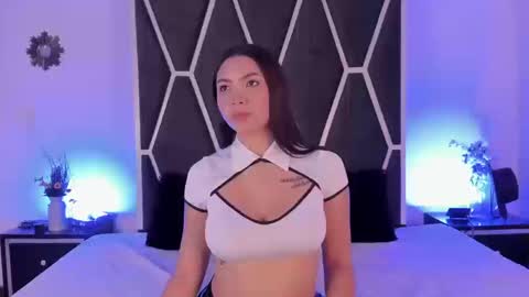 Snapshot of haiileymiller chatting on 09-20-25, 04:24 Kendal online show from 09-20-25, 04:24