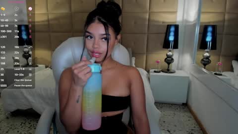 hailey online show from 12-05-24, 05:17