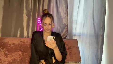 Anna online show from 09-17-25, 11:56