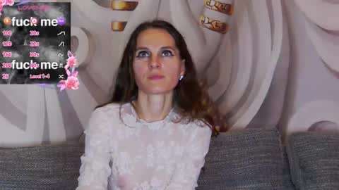 HaileyPeach online show from 11-05-25, 06:52