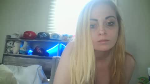 Snapshot of haileyakuma69 chatting on 02-27-25, 08:42 Hailey and d online show from 02-27-25, 08:42