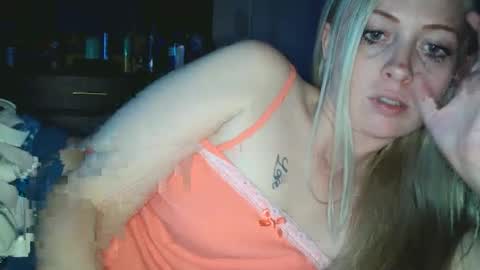 Snapshot of haileyakuma69 chatting on 10-05-25, 04:22 Hailey and d online show from 10-05-25, 04:22
