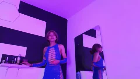 haileycat_ online show from 09-09-25, 03:06