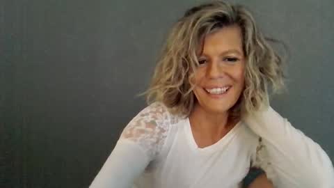 Hailey online show from 03-02-26, 07:54