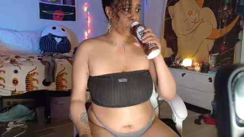  Hailey  online show from 03-02-25, 10:48