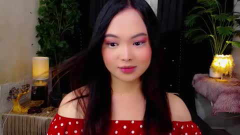 Snapshot of hailywilson chatting on 10-06-25, 06:38 haily online show from 10-06-25, 06:38