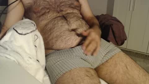 Snapshot of hairy_boy29 chatting on 09-20-25, 10:33 hairy_boy29 online show from 09-20-25, 10:33