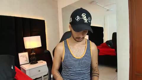 Snapshot of hairy_diamond chatting on 09-14-25, 07:35 H A I R Y D I A M O N D online show from 09-14-25, 07:35