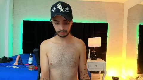 Snapshot of hairy_diamond chatting on 09-17-25, 03:14 H A I R Y D I A M O N D online show from 09-17-25, 03:14