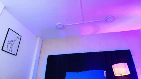 Snapshot of hairy_diamond chatting on 09-18-25, 05:09 H A I R Y D I A M O N D online show from 09-18-25, 05:09