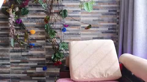 SALMA  online show from 10-29-25, 07:48