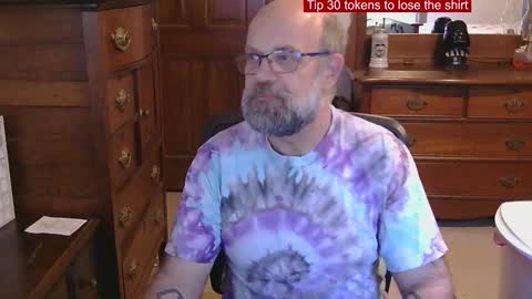 Snapshot of hairydaddybear69 chatting on 10-22-25, 05:02 HairyDaddyBear69 online show from 10-22-25, 05:02