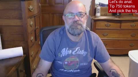 Snapshot of hairydaddybear69 chatting on 11-01-25, 12:40 HairyDaddyBear69 online show from 11-01-25, 12:40