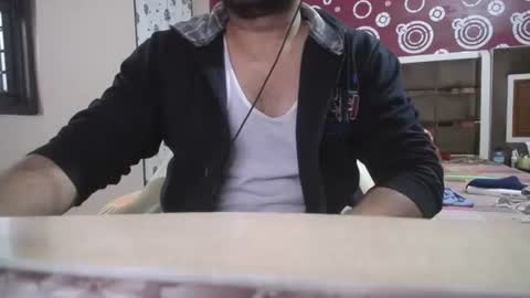 Hairyguy121 online show from 11-21-25, 07:40